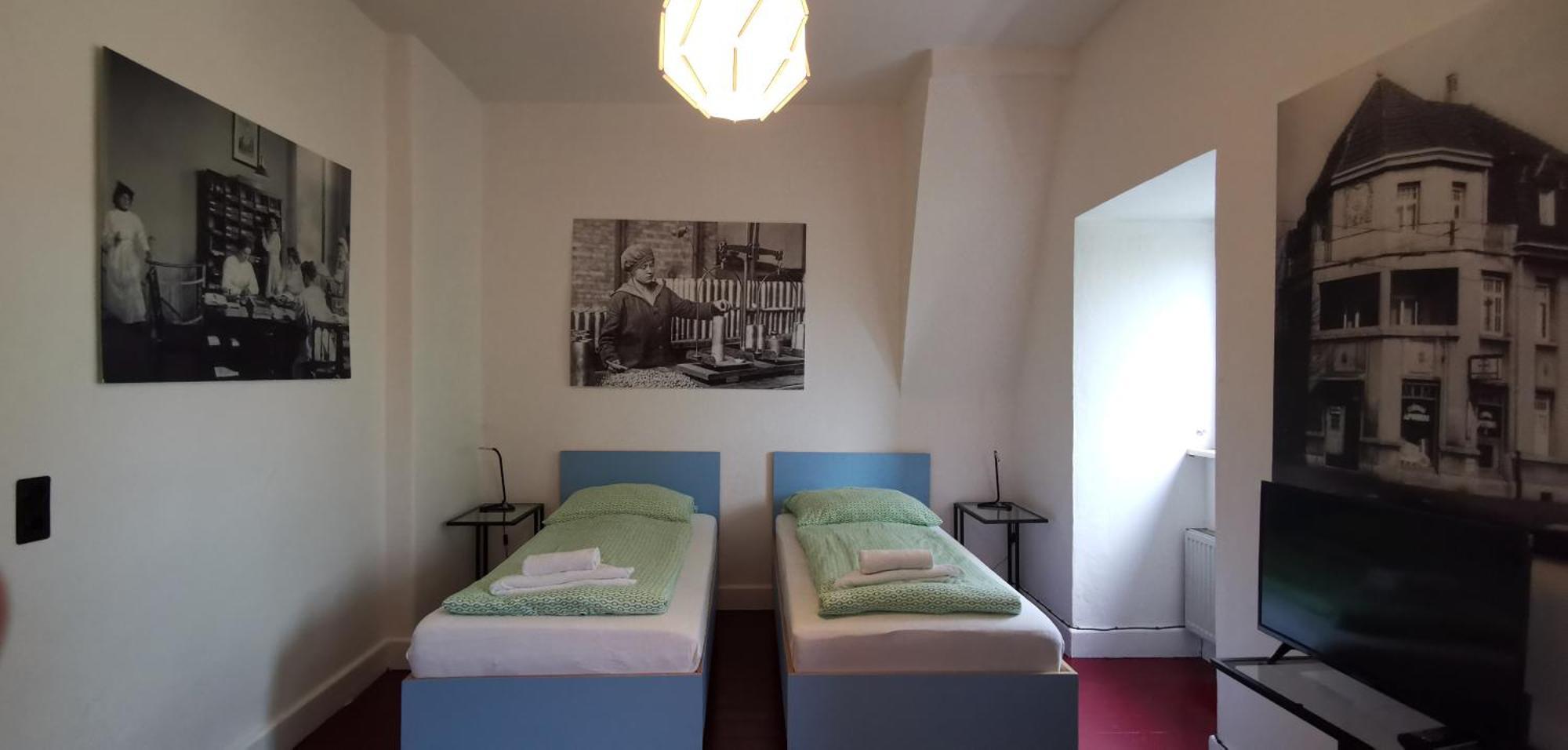 Central Pension Duisburg Pokoj fotografie